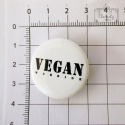 Przypinka Vegan Czarny Naois Na Białym Buton Pin