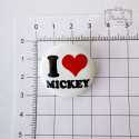 Przypinka Love Mickey Czerwone Serce Czarny Napis Buton Pin