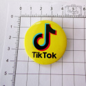 Przypinka Tik Tok Czarny Na Żółtym Buton Pin