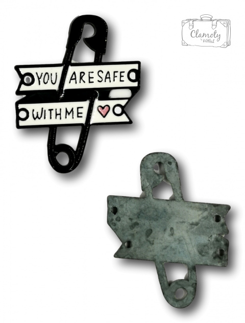 PRZYPINKA AGRAFKA YOU ARE SAFE WITH ME METAL PIN 2