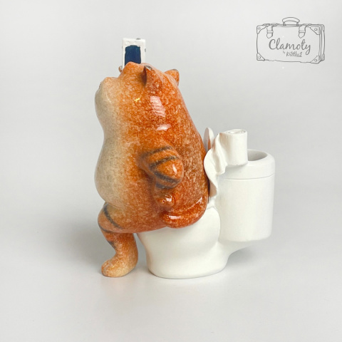 Figurka Dekoracyjna Ozdoba Rudy Kot Na Toalecie