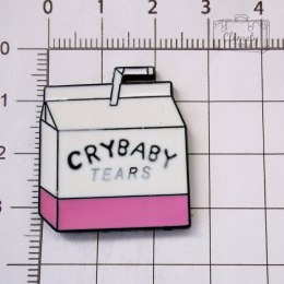 Przypinka Pudełko Na Łzy Biało-Różowe Crybaby Tears Buton Metal Pin 1