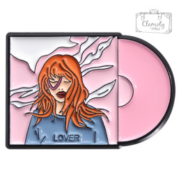 Metalowa Przypinka Gwiazda Muzyczna Taylor Swift Płyta Lover Pin