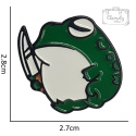 Metalowa Przypinka Zielona Żaba Z Nożem Frog Knife Pin