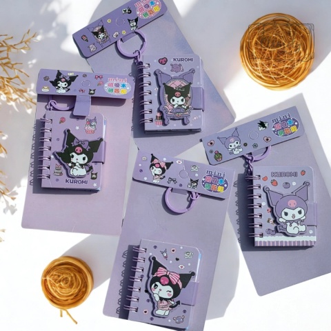 Mały Notes Notesik Kuromi Kiss Fioletowy Na Breloczku W Linie