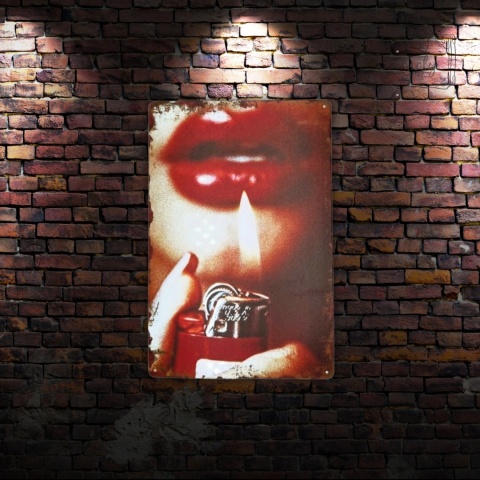 Tablica Ozdobna Blacha Zapalniczka Płomień Usta 20x30 cm Retro Vintage