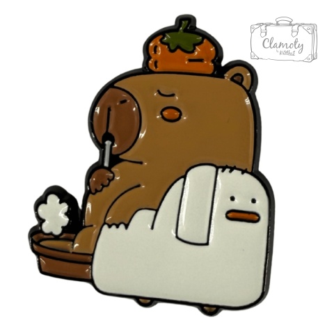 Metalowa Przypinka Kapibara Z Gęsią Capybara With A Goose Pin