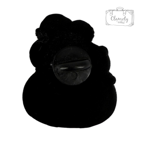 Metalowa Przypinka Gęś Leżąca Na Kapibarze A Goose On A Capybara Pin